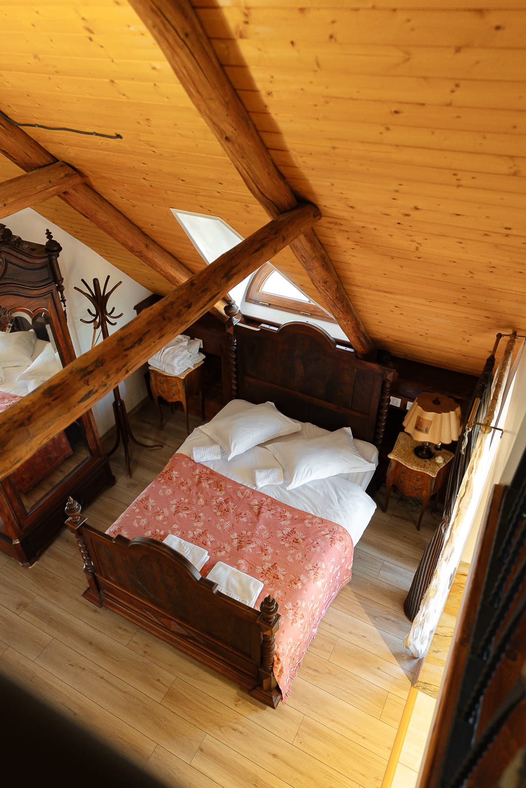 Apartamentul Louis XV